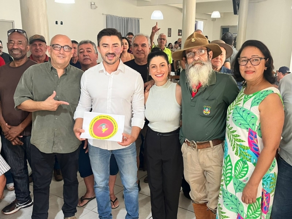 Praças da BM de Cachoeira pedem apoio do deputado Adão Pretto