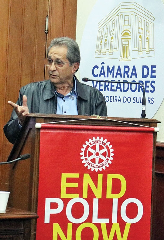 Rotary contra a volta da polio