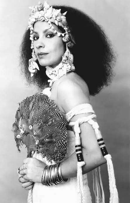 Aldeanos do Samba junto da Guerreira