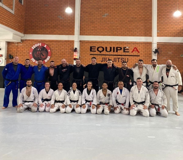 Equipe A passou por qualificação no jiu-jítsu em Novo Hamburgo
