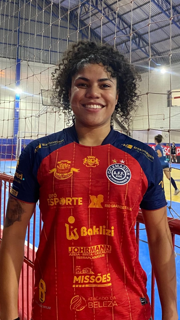 Maria Vitória estreia com seis gols no Celemaster de Uruguaiana 