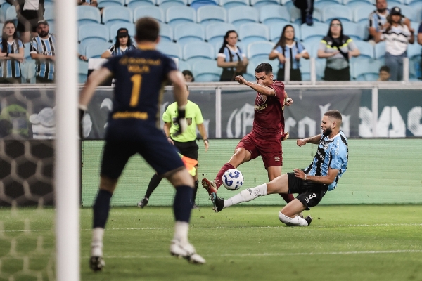 Grêmio perde por 2 a 1 para o Fluminense