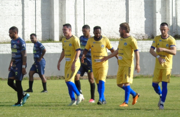 Elite e Bahia fazem duelo de campeões no Cachoeirão