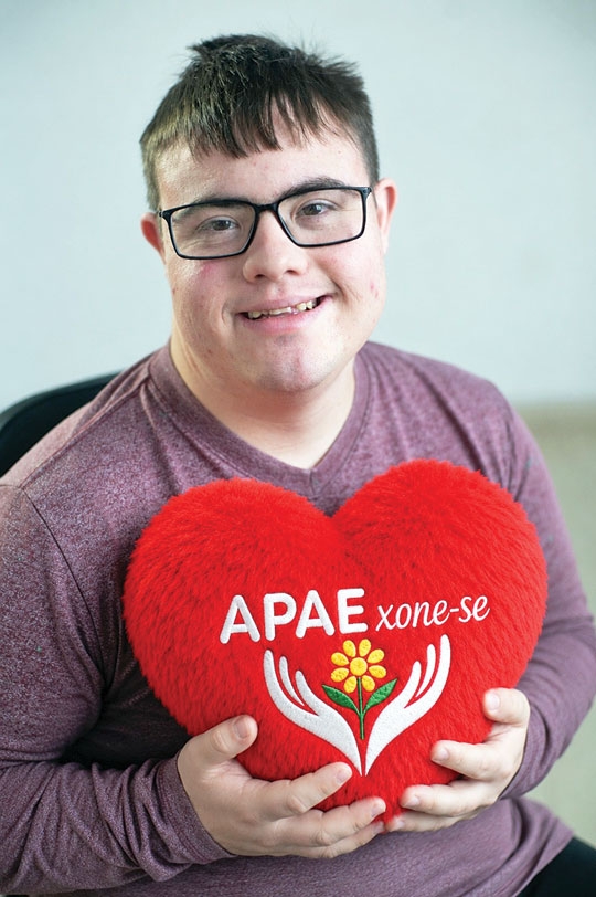 Apae procura apaexonados