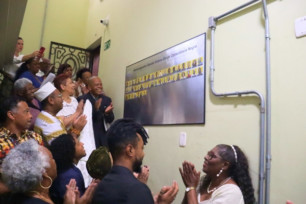 Câmara inaugura painel de homenagados em solenes da Consciência Negra