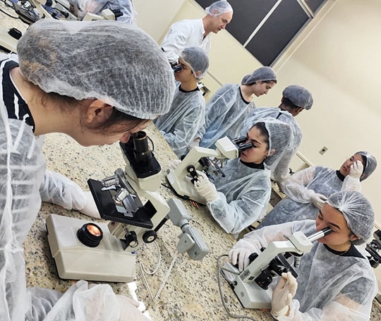 Dinah teve aula na Ulbra