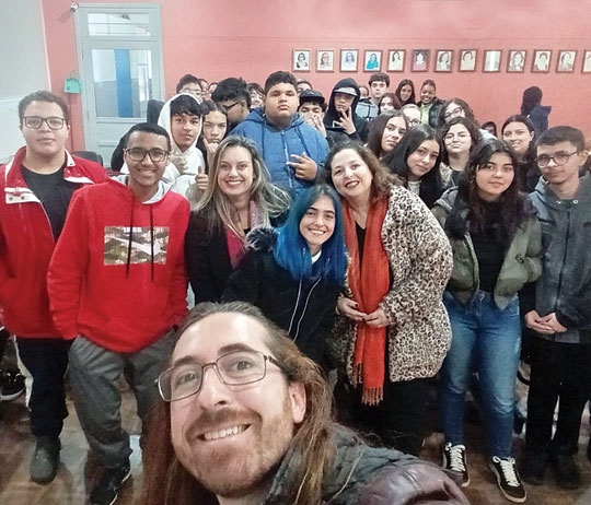 Escola Vital discute uso excessivo de tecnologia