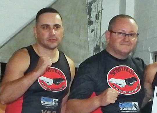 Domingo de exame de muay thai