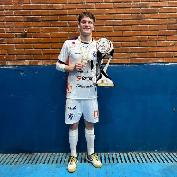 Mateus Trojahn conquista título dos Jogos Universitários Gaúchos