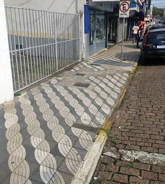 Bicicletário dispensa briga