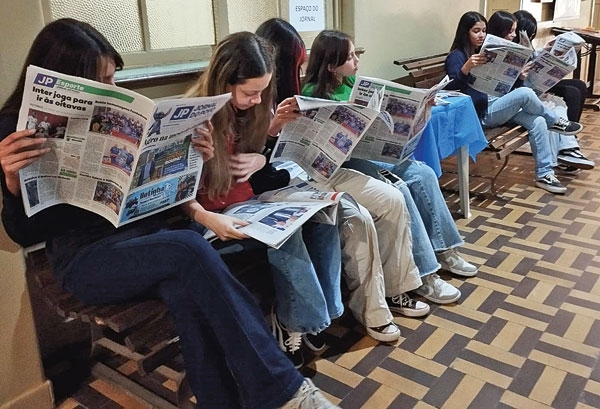Primeiro Espaço da Leitura do ano foi até o João Neves