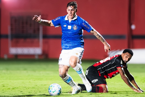 Grêmio perde por 1 a 0 para o Vitória na Bahia
