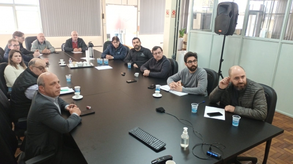 Dnit promete duas balsas durante interdição da Ponte do Fandango