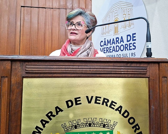 Professora contra a privatização das escolas