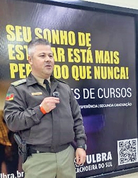 Brigada na campanha da Ulbra “Maio solidário”