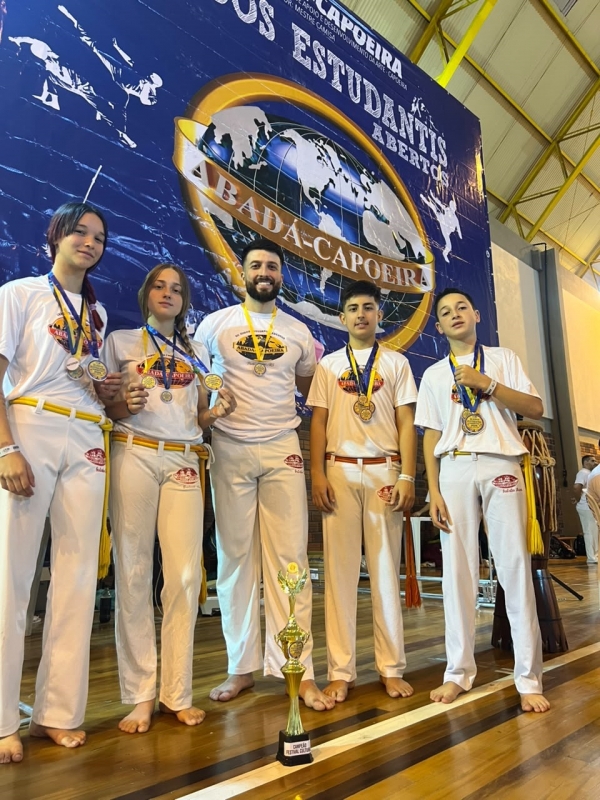 Capoeiristas entre os melhores dos Jogos Estudantis 2026
