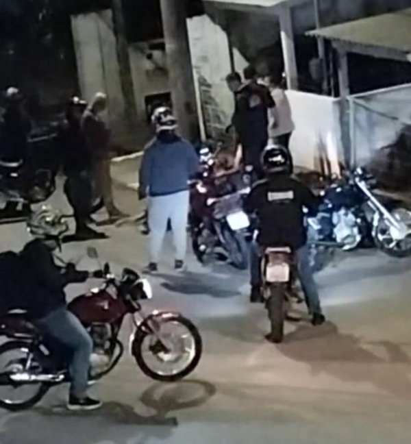 Apenado é espancado após motoboy ser assaltado em Cachoeira 
