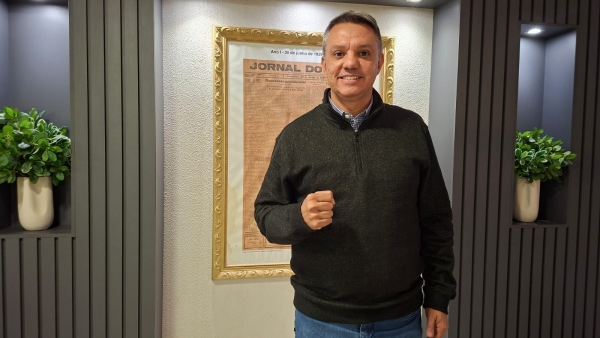 Candidato a deputado, Coronel Ustra se reúne com apoiadores em Cachoeira do Sul