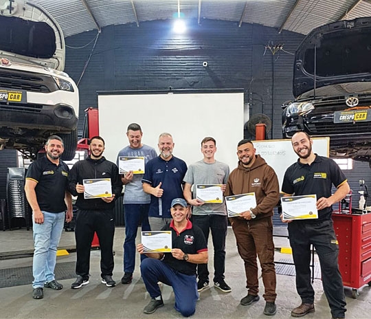 Crespo Car forma turma em câmbio automático