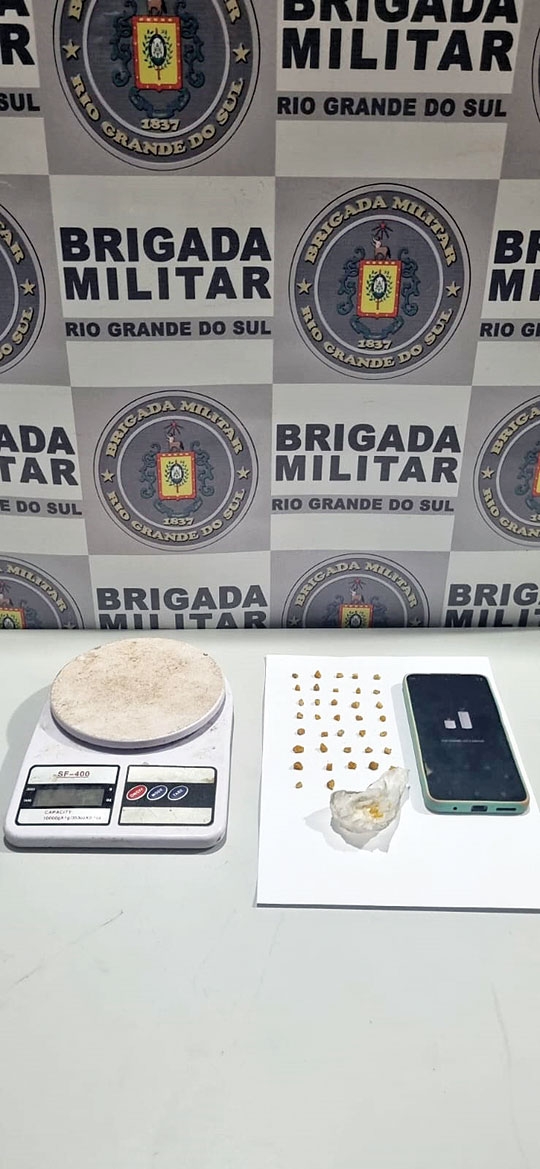 Suspeito é preso pela BM