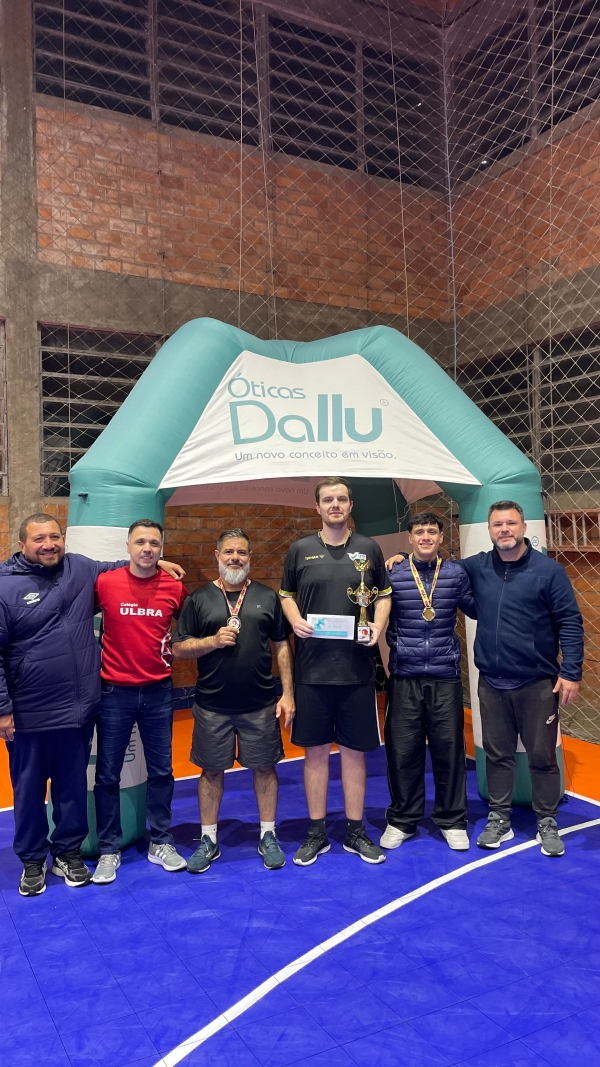 Bruno Borne e Camila Barcelos são campeões no tênis de mesa