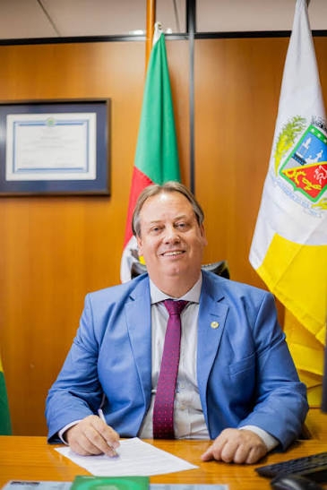 Cachoeirense Claudio Tatsch está reeleito deputado estadual