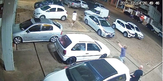 Briga em posto acaba em tiros