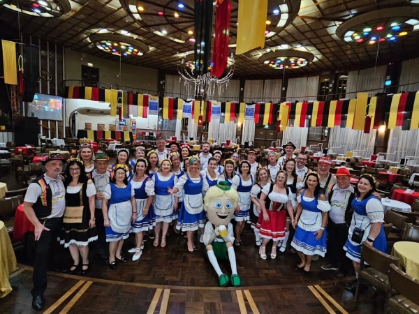 Rotary preparou 2 mil litros de chope para a Oktoberfest