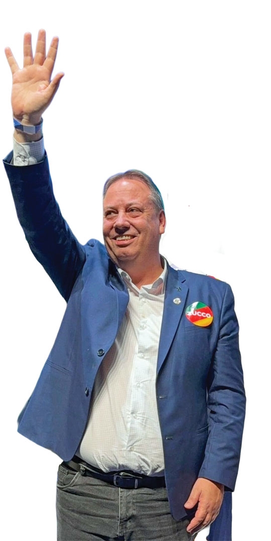 Cachoeira mantém representação