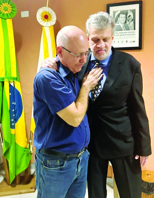 Prefeito contorna nova crise