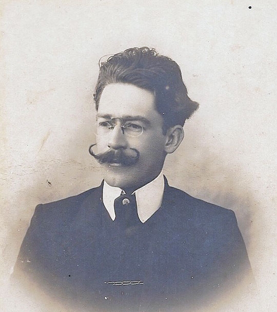 O múltiplo Aurélio Porto