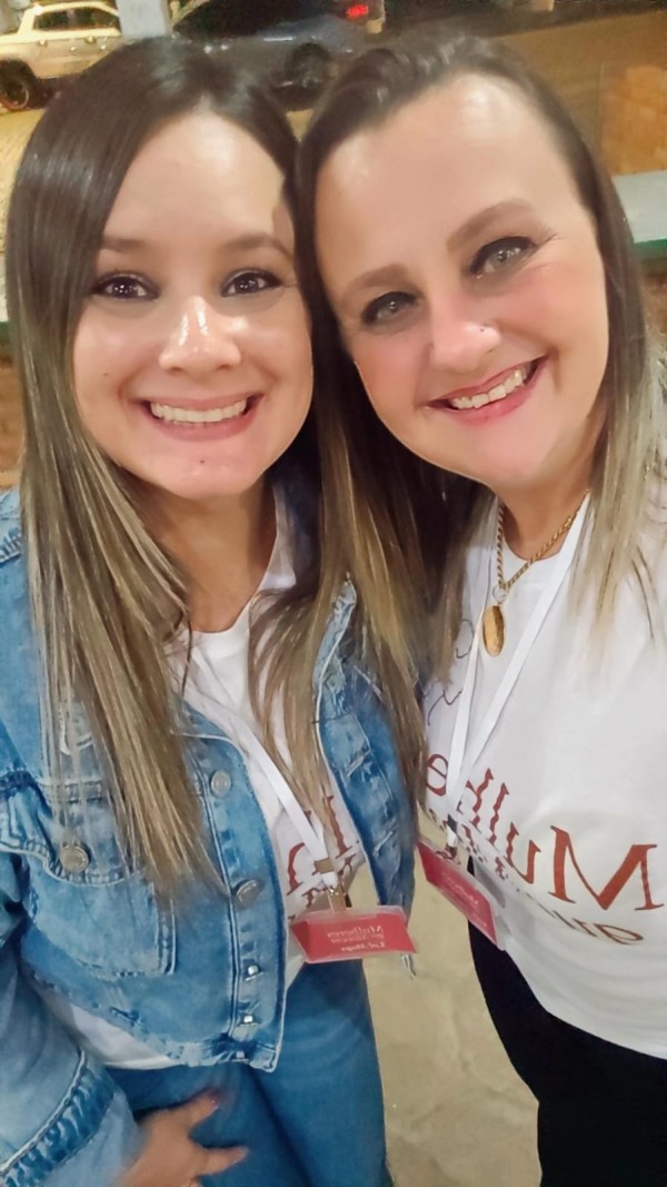 Coordenadoras Carol e Ninfa
