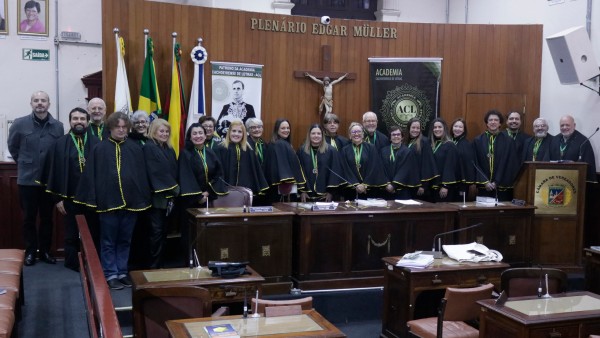 Assembleia da ACL aconteceu na Câmara de Vereadores. FOTO: CÉSAR ROOS