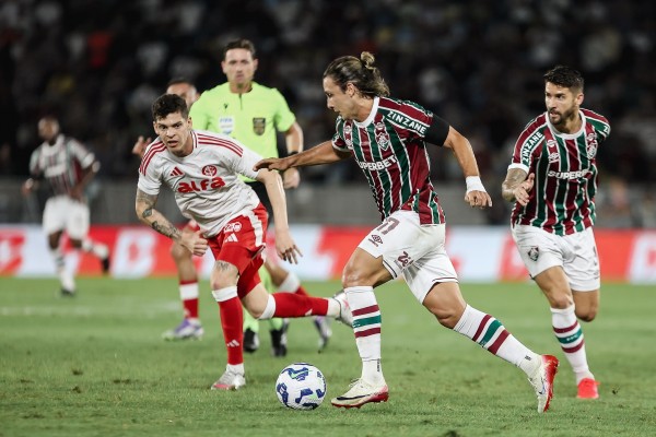 Inter jogou pouco e foi eliminado /Fluminense-Lucas Merçon