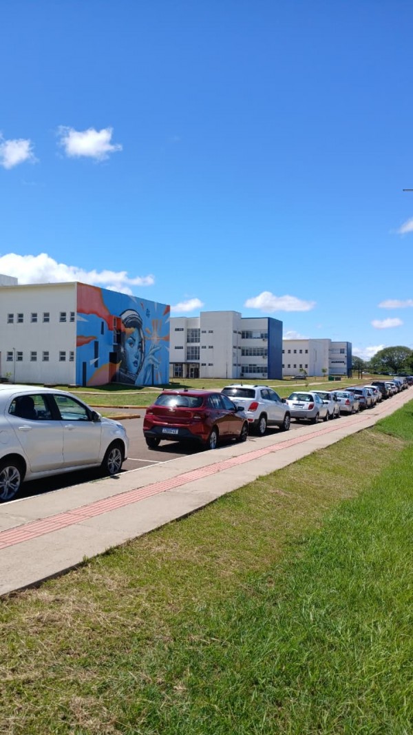 Carros encheram a UFSM/Cachoeira